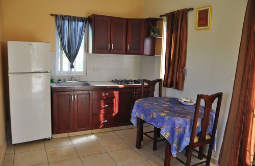 La Esplanada Apartamento | Estudio económico con piscina en el centro de Sosua, a poca distancia de todo