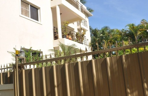 La Esplanada Apartamento | Estudio económico con piscina en el centro de Sosua, a poca distancia de todo