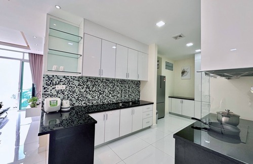 Ruessei Kaev Condominio | Infinity 28 Hotel & Residence
