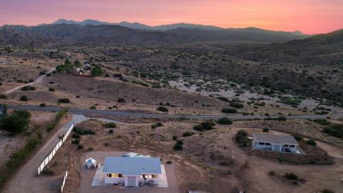 Pioneertown Casa | Infinity & Beyond By The Cohost Company