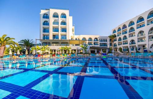 Kadnlar Denizi Mahallesi Hotel | INFINITY BY YELKEN AQUAPARK&RESORTS KUŞADASI