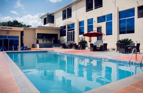 Ojodu Apartamento | Infinity Gold Homes