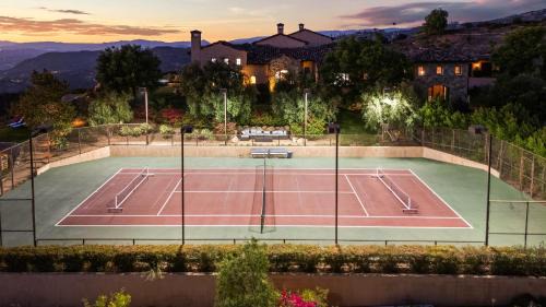 Poway Casa | Infinity Pool Theater Pickleball 360 Views Near Lake Poway Sunset Point Estate by AvantStay