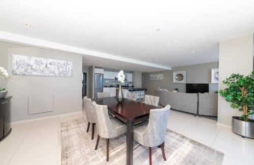 Bloubergstrand Apartamento | Infinity Self-Catering Apartments