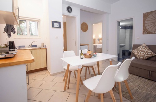 Afrata Apartamento | Infinity Wellness Apartment Hotel