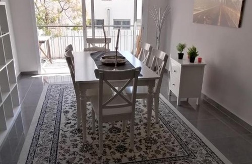El Ejido Apartamento | Infostays Campus Center