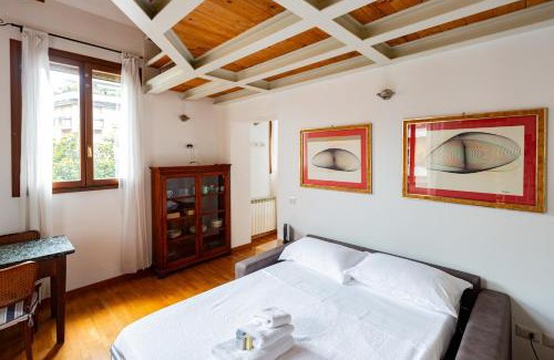 Casoretto Apartamento | INGEGNOLI1 Bright top floor apartment