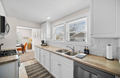 North of Grand Casa | Ingersoll Immersion - 4BR city gem with game table; near all the excitement!