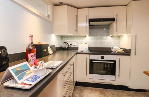 Arnside Cabaña | Inglewood Court