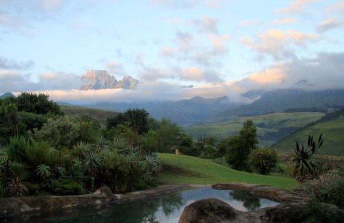 Cathkin Park Casa | Inkunzi Cave