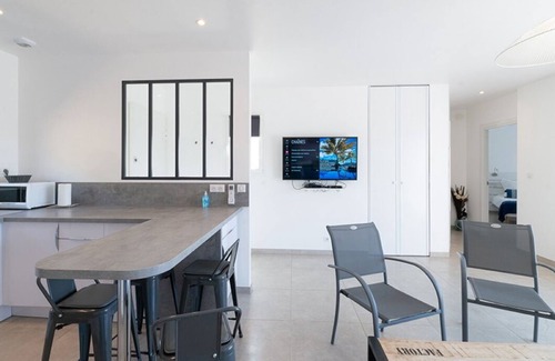Sainte-Lucie-de-Tallano Casa | Placer y usted: Villa nueva y piscina privada climatizada
