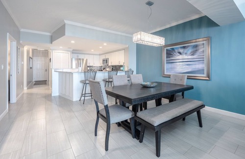 Clipper Cove Condominio | The Inn At Crystal Beach # 305: 3 BR / 3 BA condo en Destin, capacidad para 12