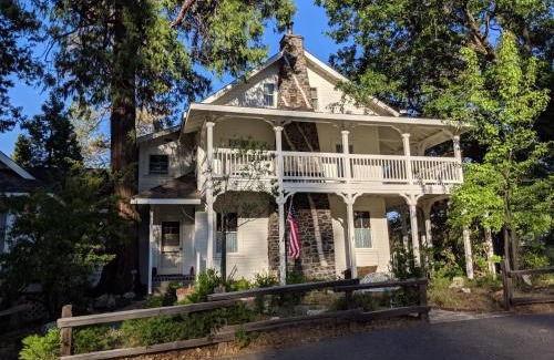 Groveland Hotel | Inn at Sugar Pine Ranch