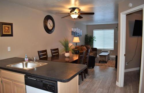 Harbor Village Casa | Inn Building Condo 110 (Pet friendly, free Wi-Fi)