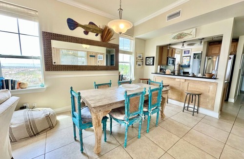 Henderson Point Condominio | Inn by the Sea Unit 111
