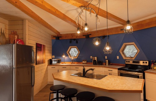 Whitehorse Cabina | Inn On The Lake