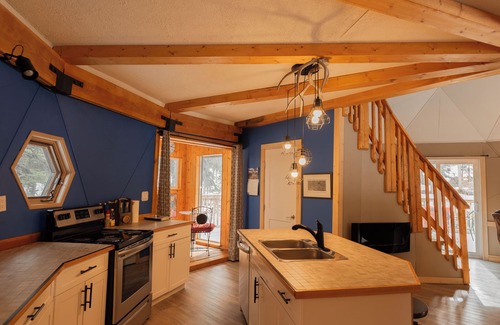 Whitehorse Cabina | Inn On The Lake