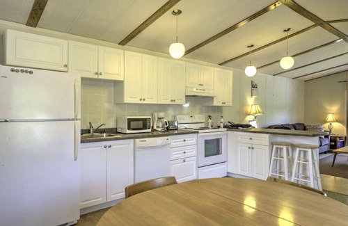 French River Cabaña | Inn The Woods, Deluxe PEI Cottages - Cottage 4