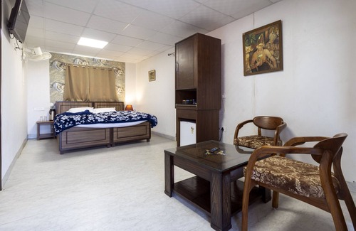 Rajpura Hotel | InnBox Farmstay - Rajpura Punjab