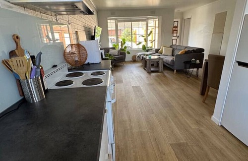 Belmont Casa | Inner City Cozy Retreat Near Geelong CBD