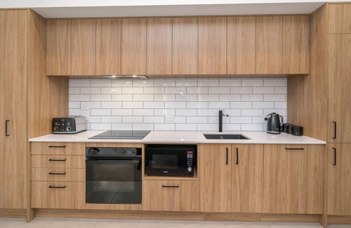Dunedin City Centre Casa | Inner City Elegance on Stuart Street