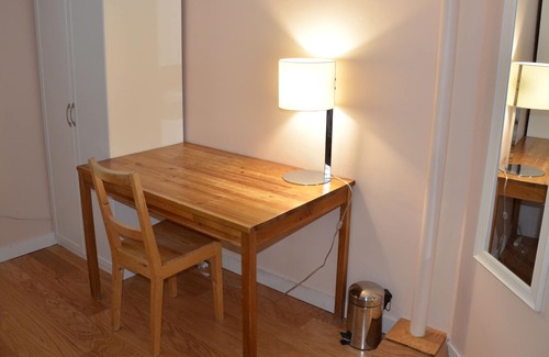 Banff Trail Casa | Inner city NW, El camino a la universidad, Minutes to hospital, SAIT, Downtown