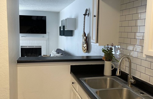 Fort Worth Casa | Inner City TownHome