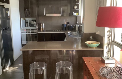Leichhardt Apartamento | Inner west spacious 2 bed apartment close to transport- ANZAC WEEKEND SPECIAL
