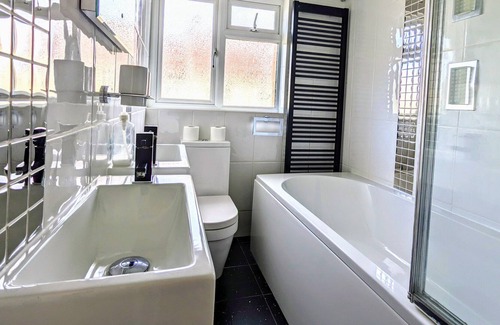 Southwick Casa | INNit Brighton Sea Side - 4BR House with Free Parking