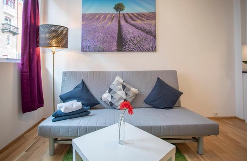 Pradl Apartamento | Innsbruck Urban Apartment I No Stairs I 24h Contactless Check-in
