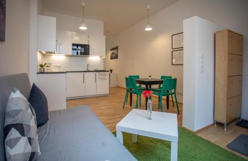 Pradl Apartamento | Innsbruck Urban Apartment I No Stairs I 24h Contactless Check-in