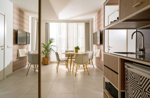 Calvia Hotel | INNSiDE by Meliá Calviá Beach