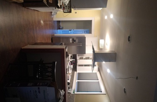Shelby Casa | Inntownsuites- 2300 sq. ft. house, large rooms, Walking distance to restaurants.