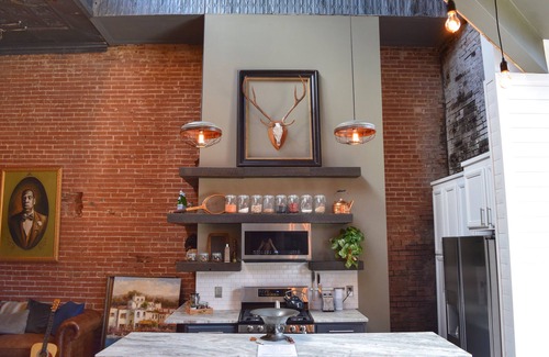 Midtown Condominio | Loft loco con cine + jacuzzi + estacionamiento gratuito