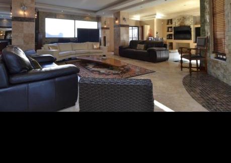 West Beach Casa | Inside residence