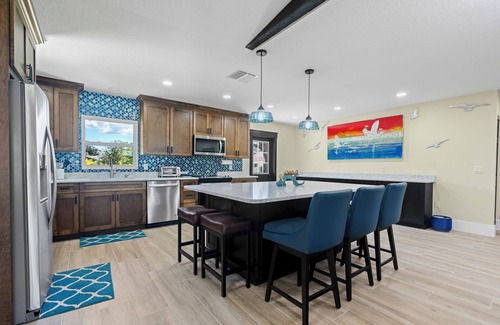 Pinellas Park Casa | Inspiration House-One Acre Pool Home in the Heart of Pinellas!