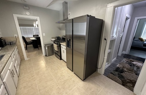 San Bernardino Casa | Insta-Worthy! Just Remodeled! Private Home! Luxurious & Brand New