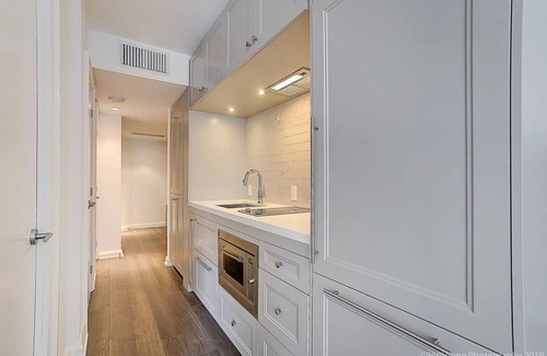 Bloor-Yorkville Condominio | Impresionante estudio de diseño en ❤️ de Yorkville