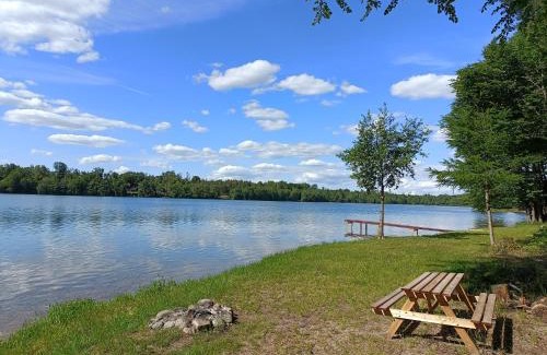 Sulecki Borek Casa | Instytut Wypoczynku - domki nad jeziorem Mausz