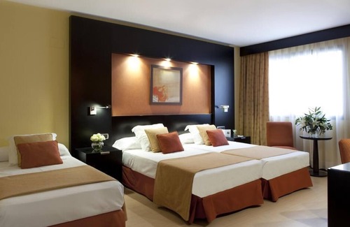 Castello de la Plana Hotel | Intelier Rosa Hotel
