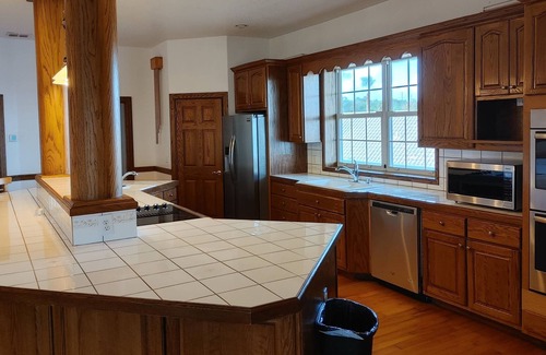 Tropic Casa | Inter-Coastal with pool Large Kitchen 3BR sleeps 13