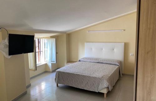 Policastro Bussentino Apartamento | Intera casa in centro storico a 800mt dal mare