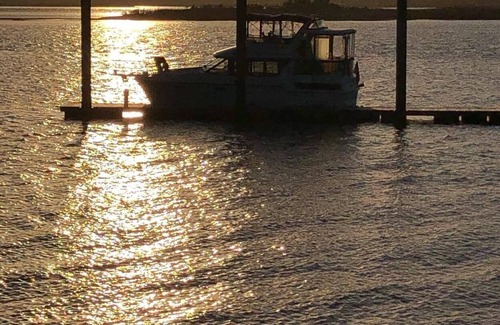 Southport Alquiler De Eote | Intercoastal Sunsets from the Yacht