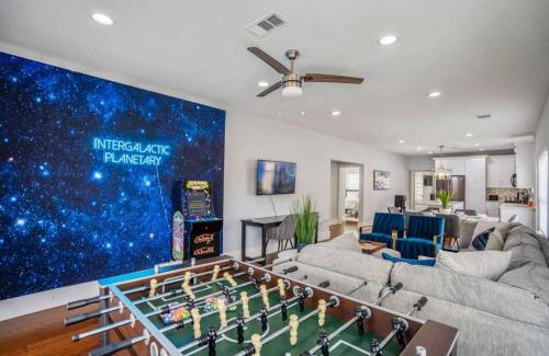 Greater East End Casa | Intergalactic Abode at East Downtown