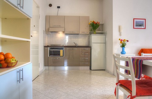 Laigueglia Apartamento | Interior 3 - Apartamento de dos habitaciones a 50 m. desde el mar, accesible para usuarios de sillas de ruedas