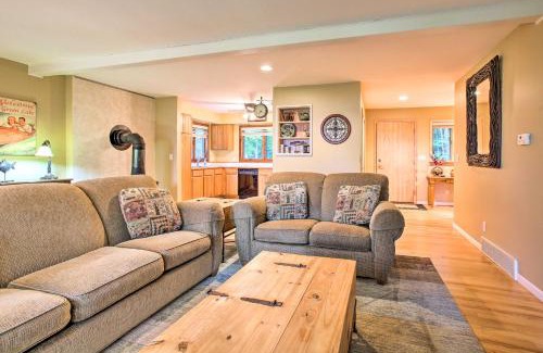 Interlochen Casa | Interlochen Home on Green Lake with Dock and Beach!