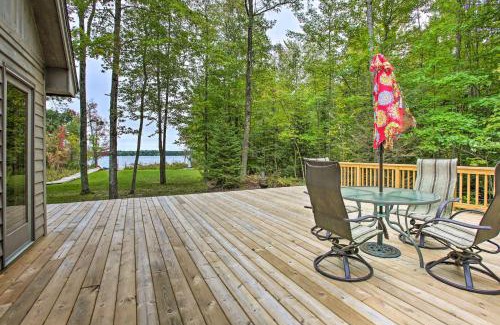 Interlochen Casa | Interlochen Home on Green Lake with Dock and Beach!