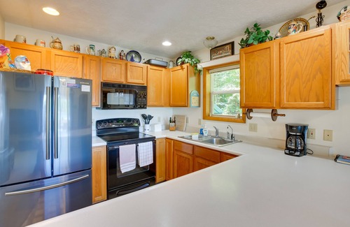 Interlochen Casa | Lakefront Interlochen Home w / Deck, Fire Pit & Dock