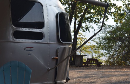 Lakeshore Casa | International Airstream