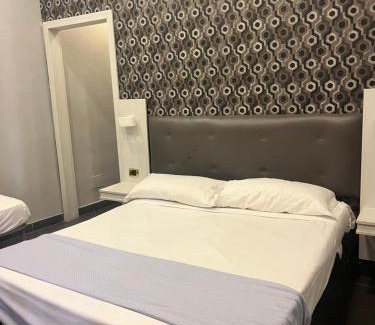 Naples City Centre Cama Y Desayuno | International Hotels